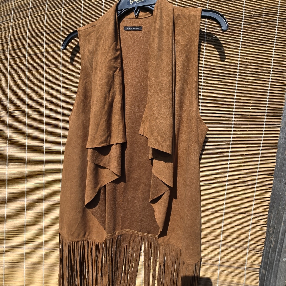 Faux Suede vest medium with fringe M - Picture 5 of 9